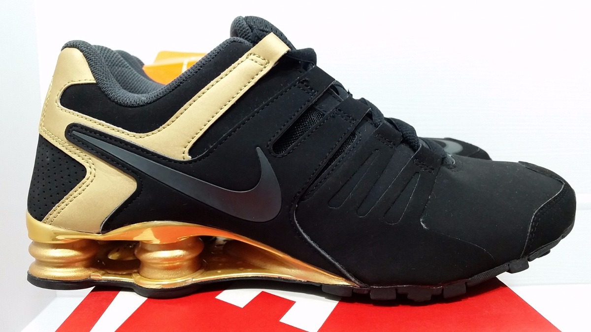 nike shox preto dourado