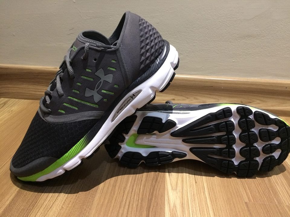 tênis under armour speedform intake sa