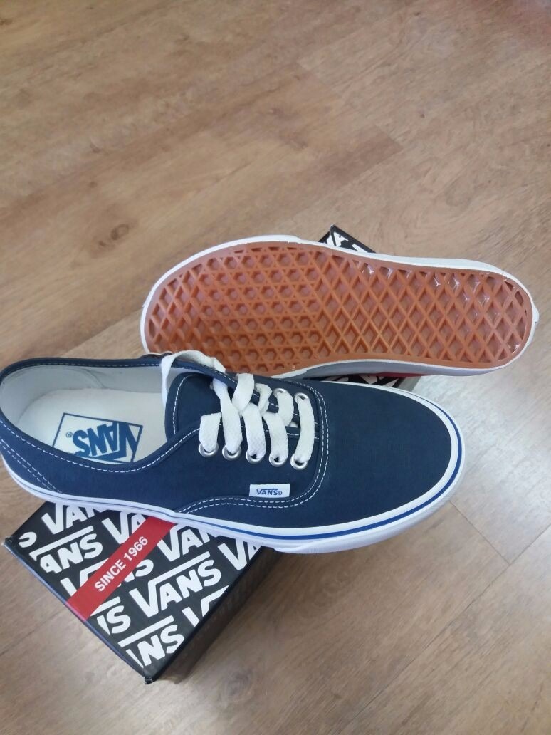 tenis vans authentic azul claro