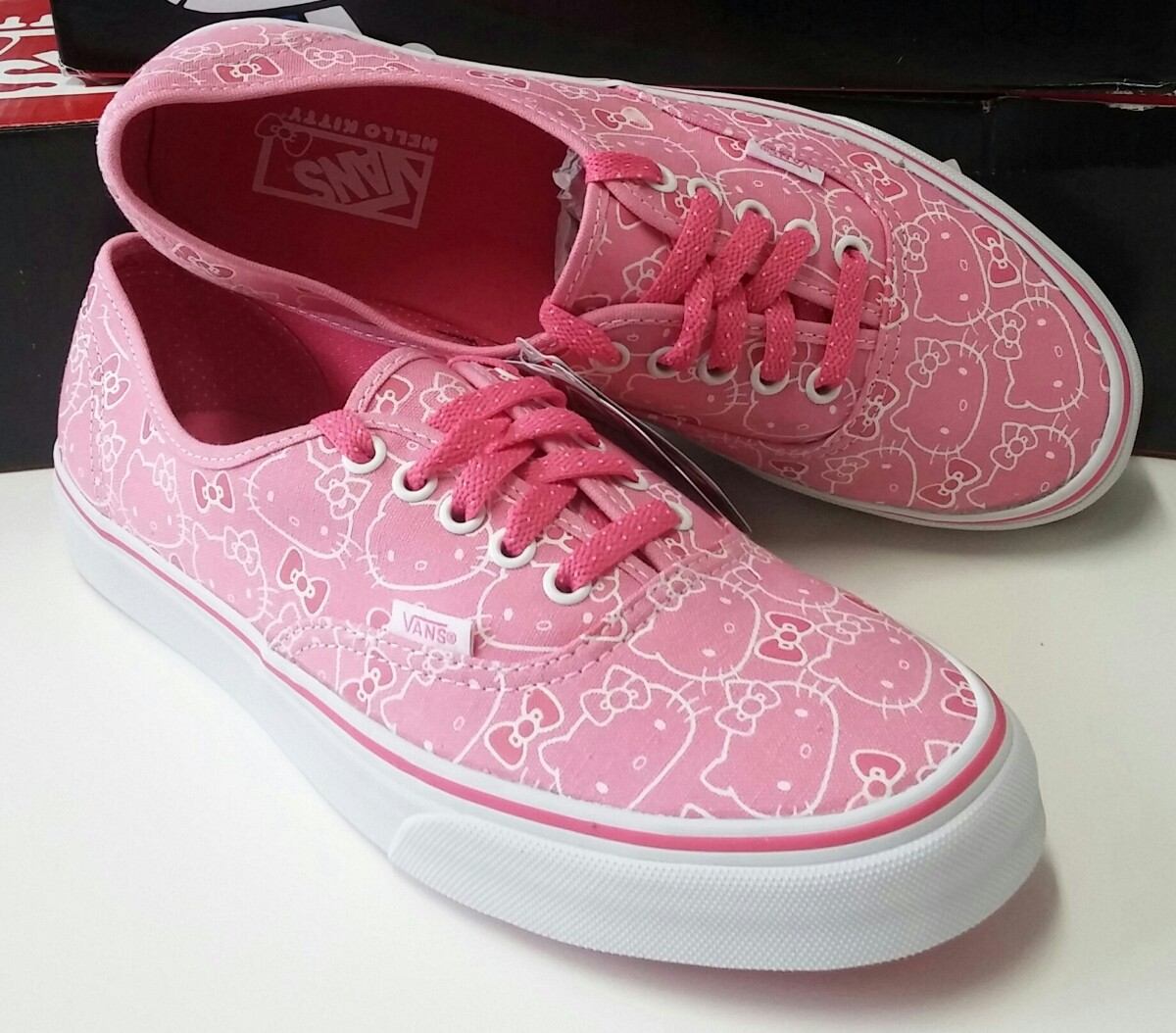 T nis Vans  Hello  Kitty  Original R 199 90 em Mercado Livre