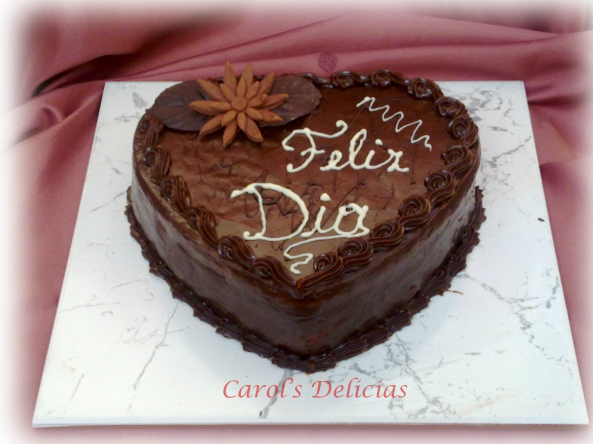 Feliz cumpleaños, dashman !!! Torta-postre-corazon-de-chocolate-carols-delicias-D_NQ_NP_1655-MLU2659476484_052012-F