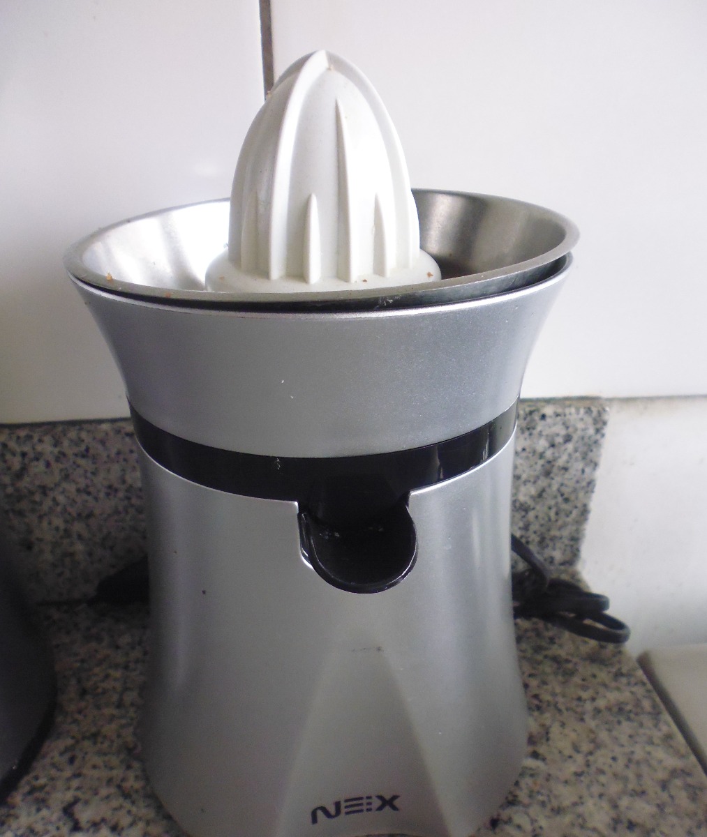 tostadora nex tostadora plateada marca nex de 26 x 18 alto tiene tostadora nex tostadora plateada marca nex de 26 x 18 alto tiene