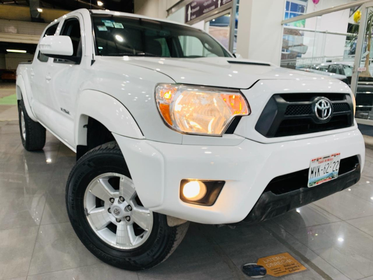 Toyota Tacoma Sport Motor 4 0 2015 Blanco 4 Puertas 395 000 En