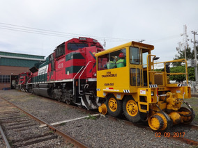 Remolcadores Ferroviarios Renta TrackmobileTractores TrackmobileTractores Y Renta Y Ferroviarios Remolcadores n0kwPO