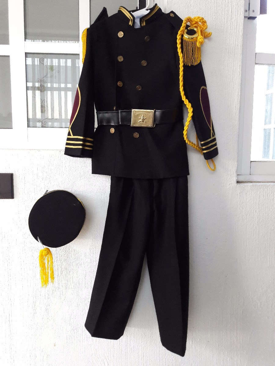Servicio escolta trajes Servicio escolta trajes
