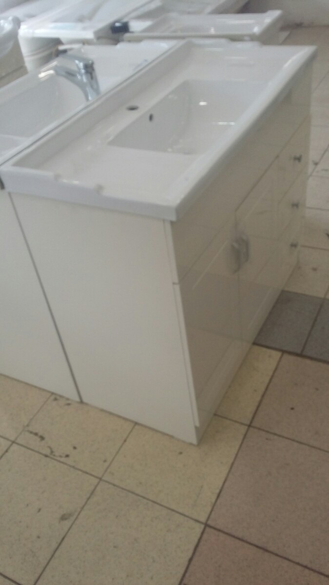 Vanitorio De Baño Medidas 100x46 - $ 150.000 en Mercado Libre