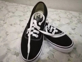 vans clasicas negras