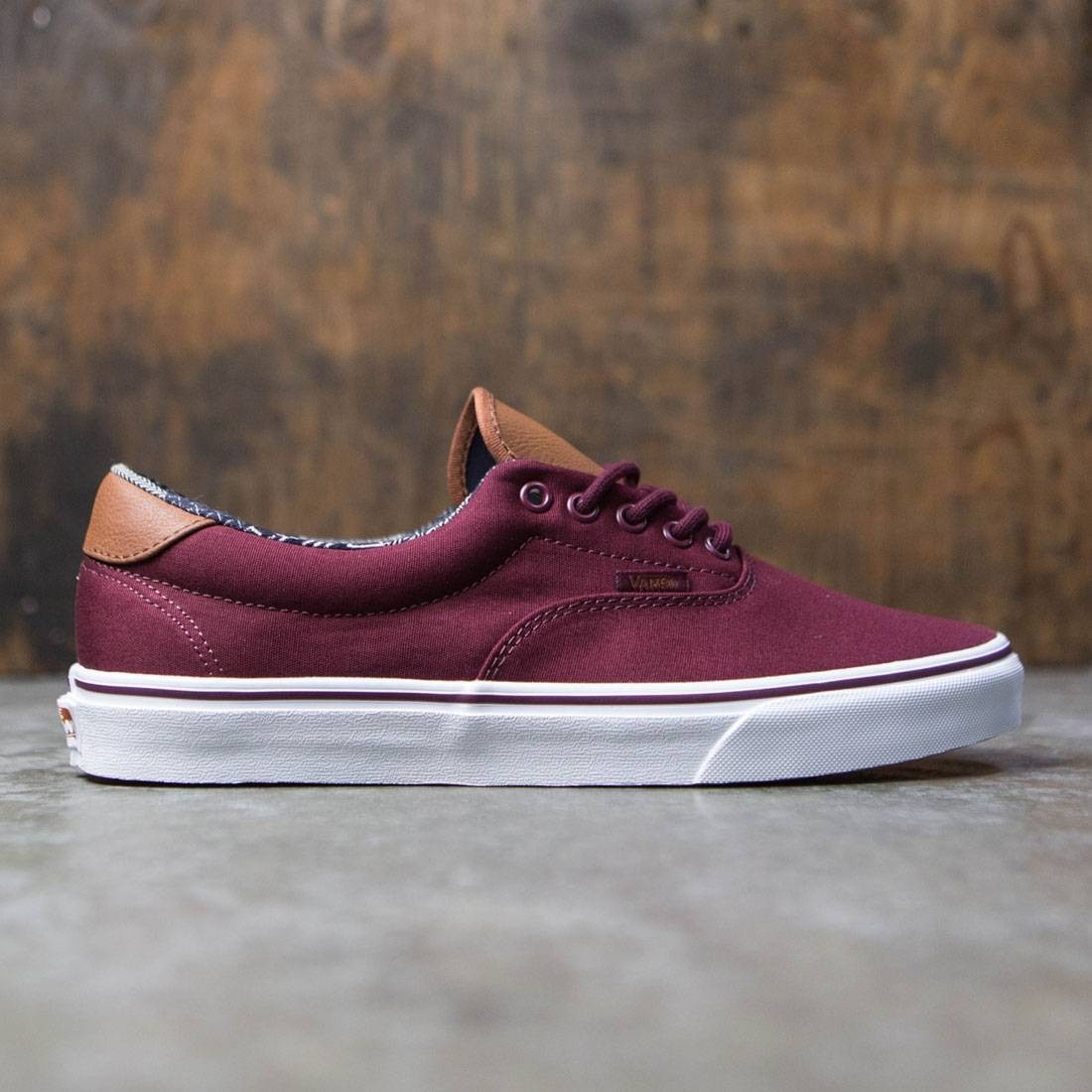 vans era authentic maroon