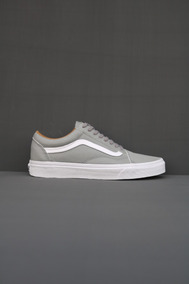 vans plomas