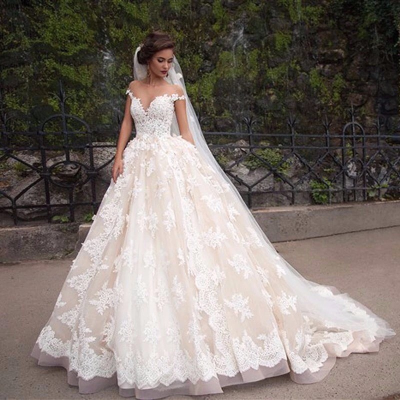vestido de novia con bordados encaje marfil importado - $ 8,999.00