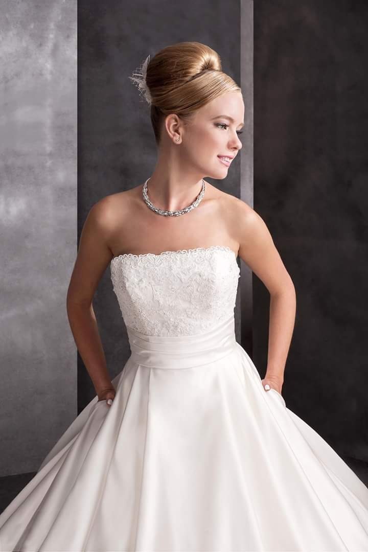 vestido de novia, corte princesa, color perla. prime & white
