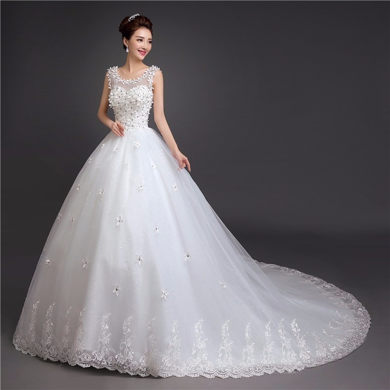 vestido novia cola extra, encaje flores y tul retro elegante
