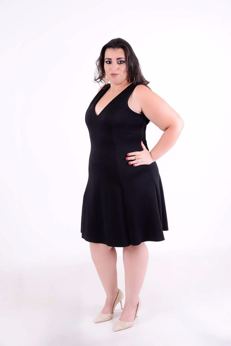 Vestido Preto Decote V Plus Size Flávia Franco R 12490 Em Mercado Livre 