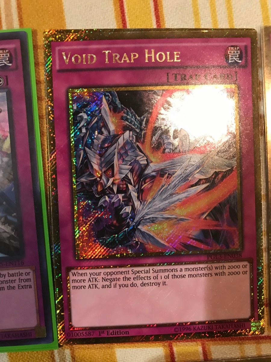 Void Trap Hole PGL3-EN038 Gold Secret Rare Yu-Gi-Oh Card 1st Edition New