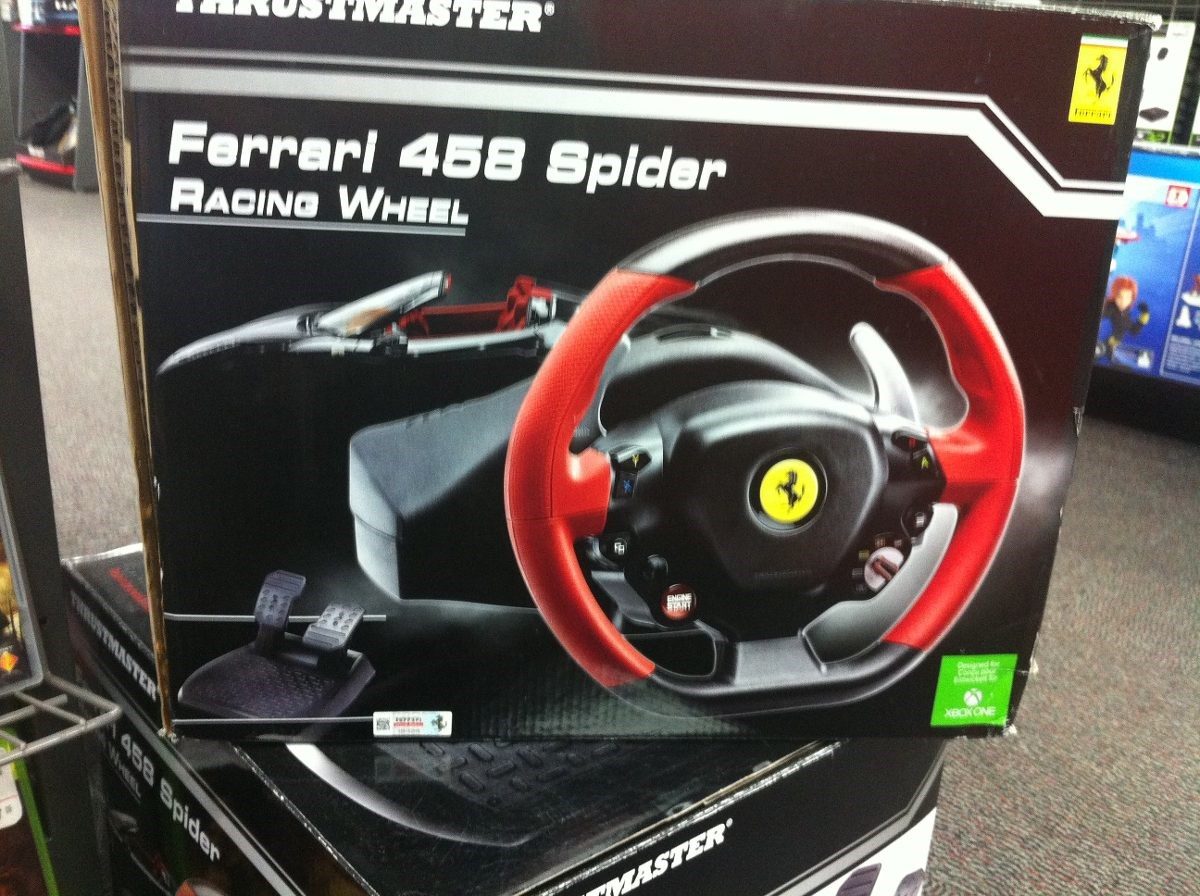 Volante Xbox One Thrustmaster Ferrari 458 Spider Racing Whee