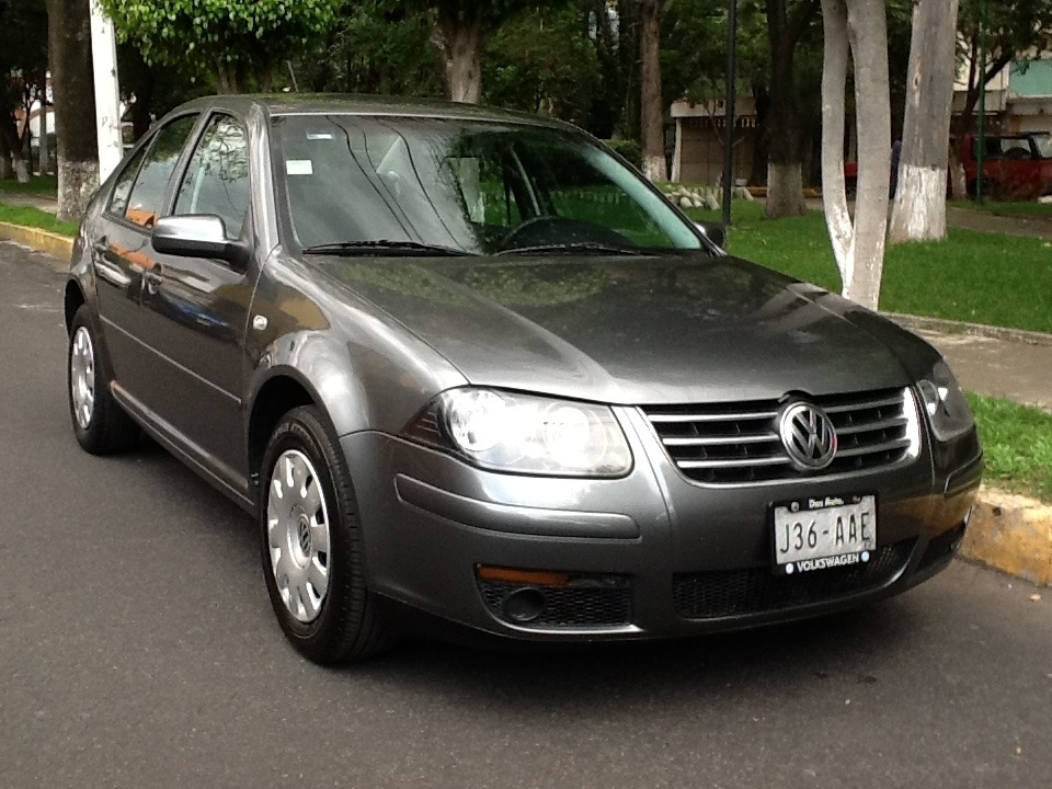 Volkswagen Jetta Clasico Cl 2015 2.0 Transmision Manual - $ 125,000 en