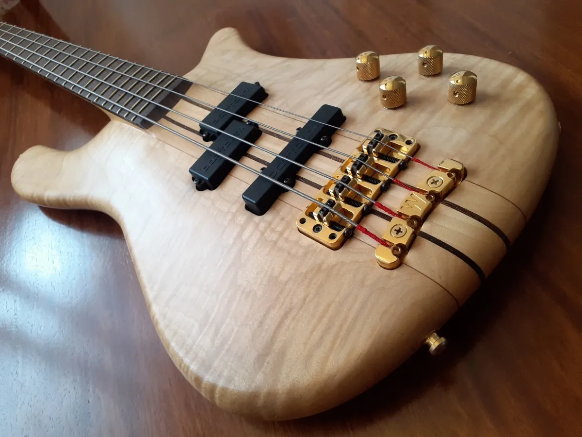 VENDIDO Warwick Streamer Stage I Warwick-streamer-stage-i-D_NQ_NP_903362-MLB41799829258_052020-F