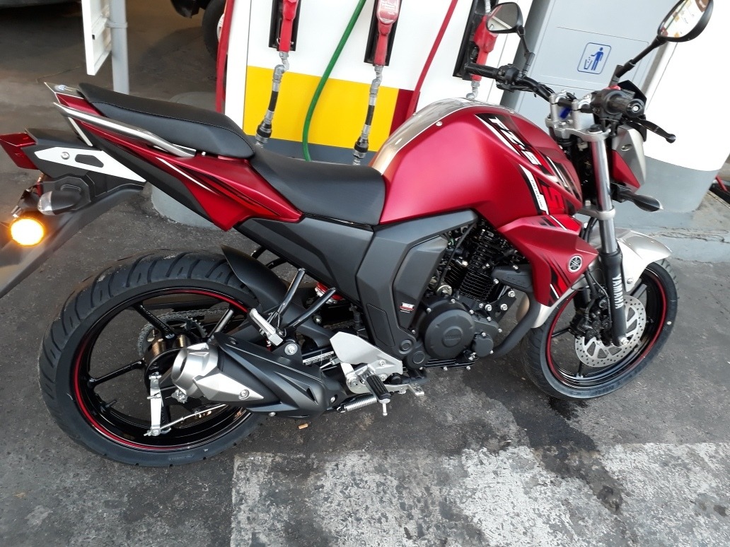 Yamaha Fz-s 150 Fi - Nueva, Casi Sin Uso. - $ 115.000 en Mercado Libre