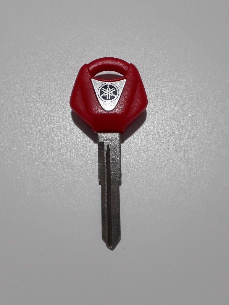 Llave roja Y-amaha