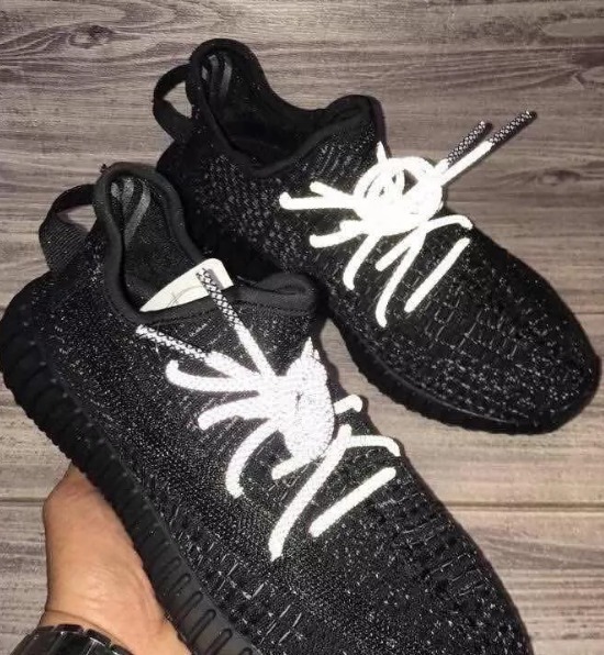 yeezy 350 negras reflective