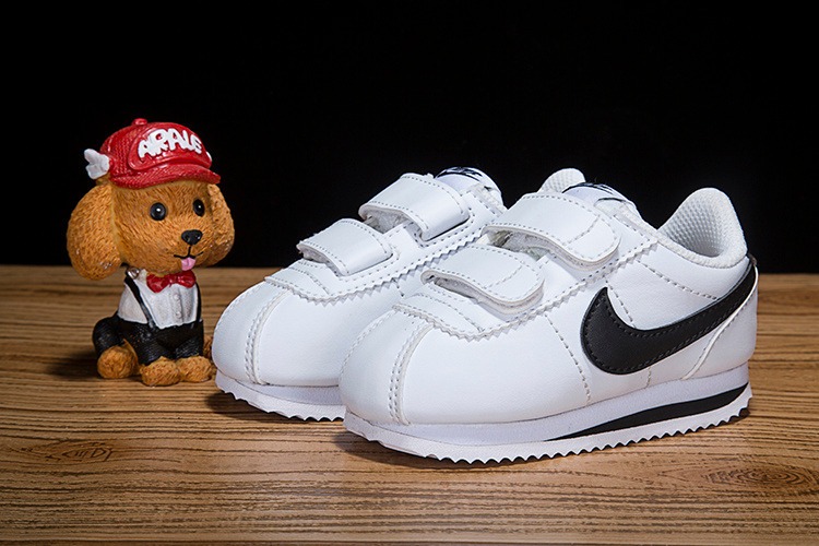 cortez nike niño