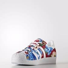 adidas superstar floreadas