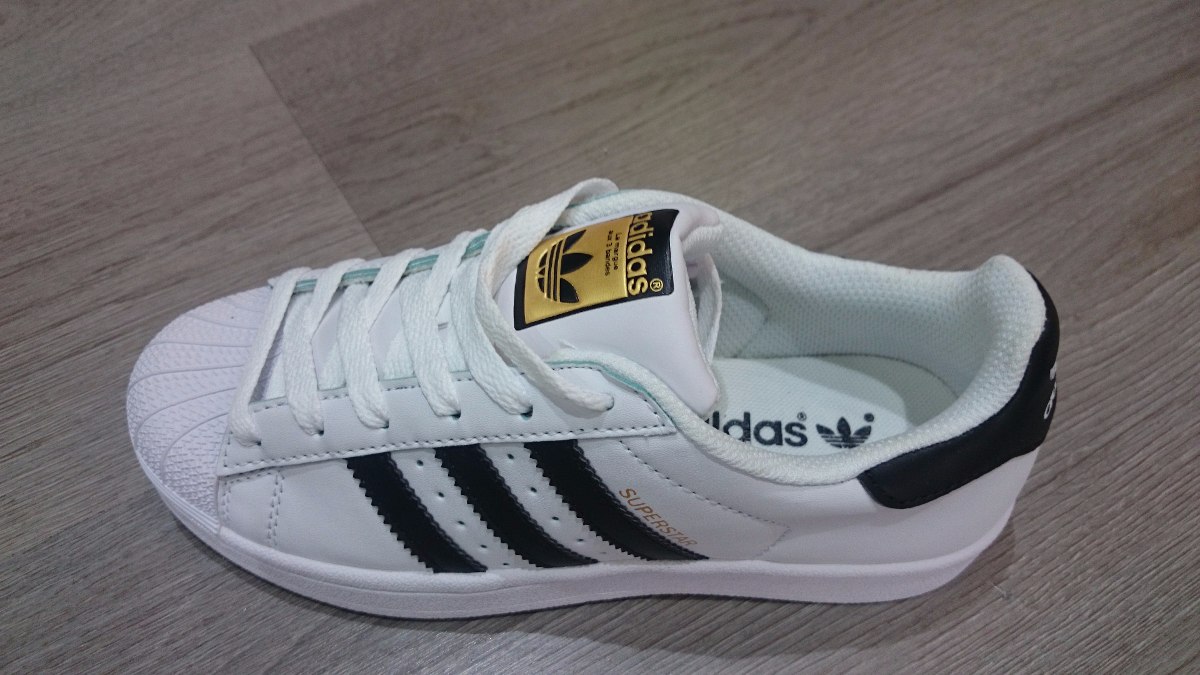Zapatillas adidas Superstar Blancas Hombre Y Mujer - $ 245.000 en