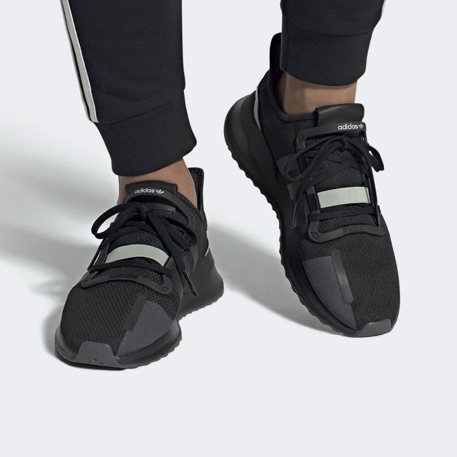 zapatilla u_path run