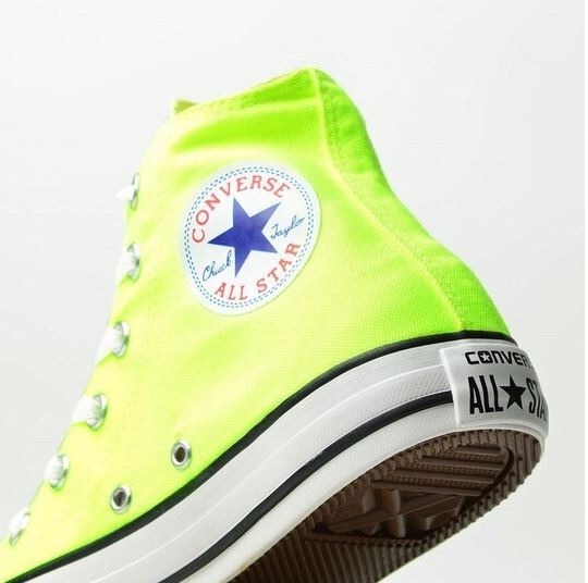 converse verde neon