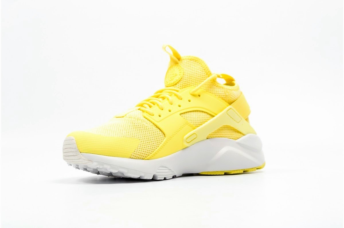 nike huarache amarillas mujer