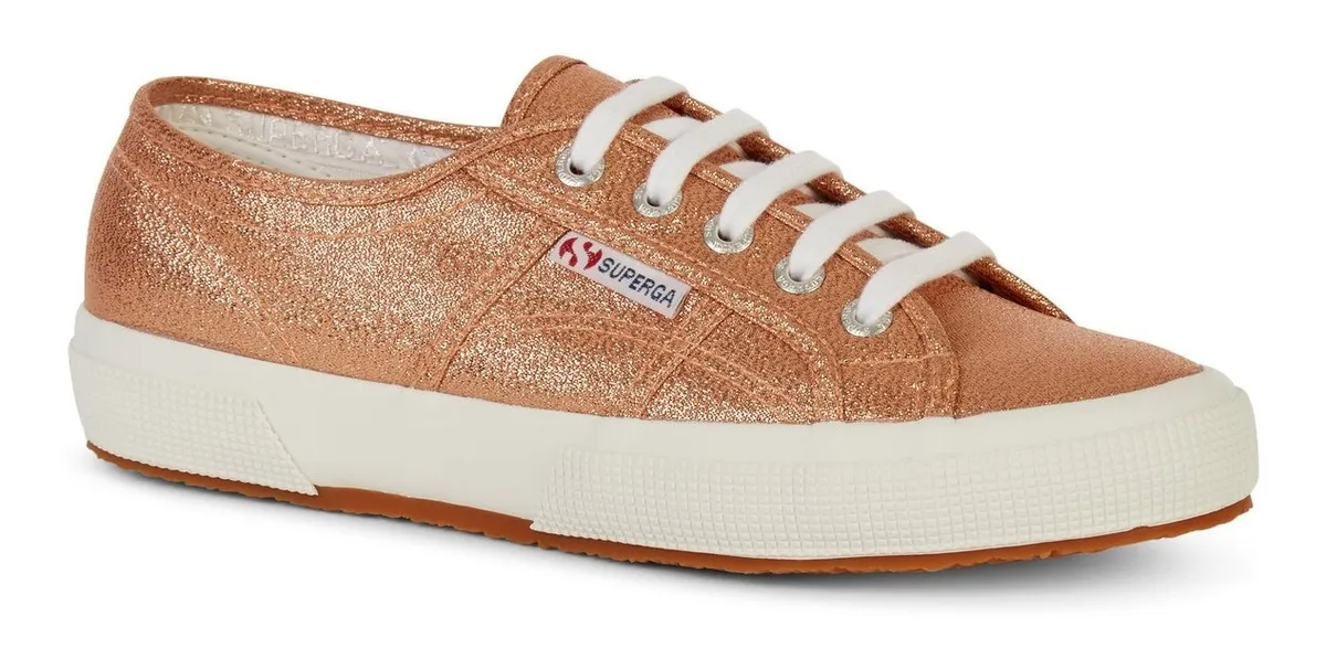 Zapatillas Mujer Superga 2750 Metalizadas Doradas - $ 1.599,00 en