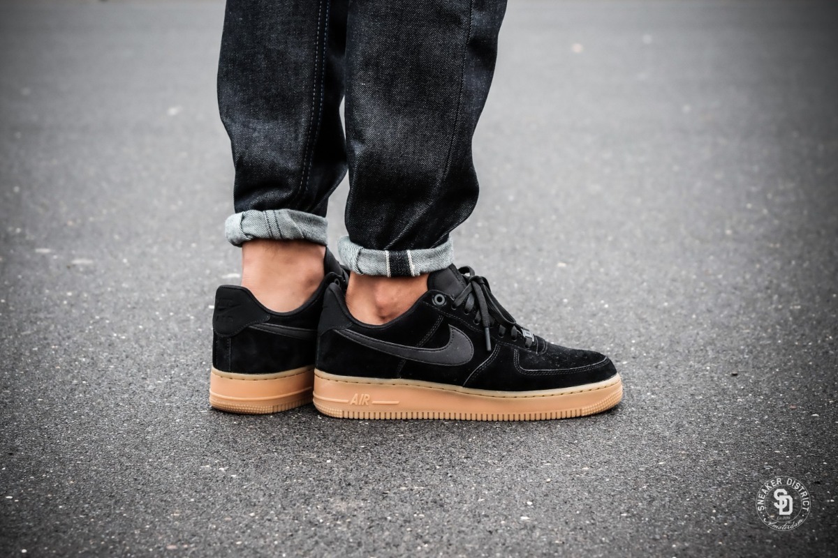 nike air force 1 07 suede black white