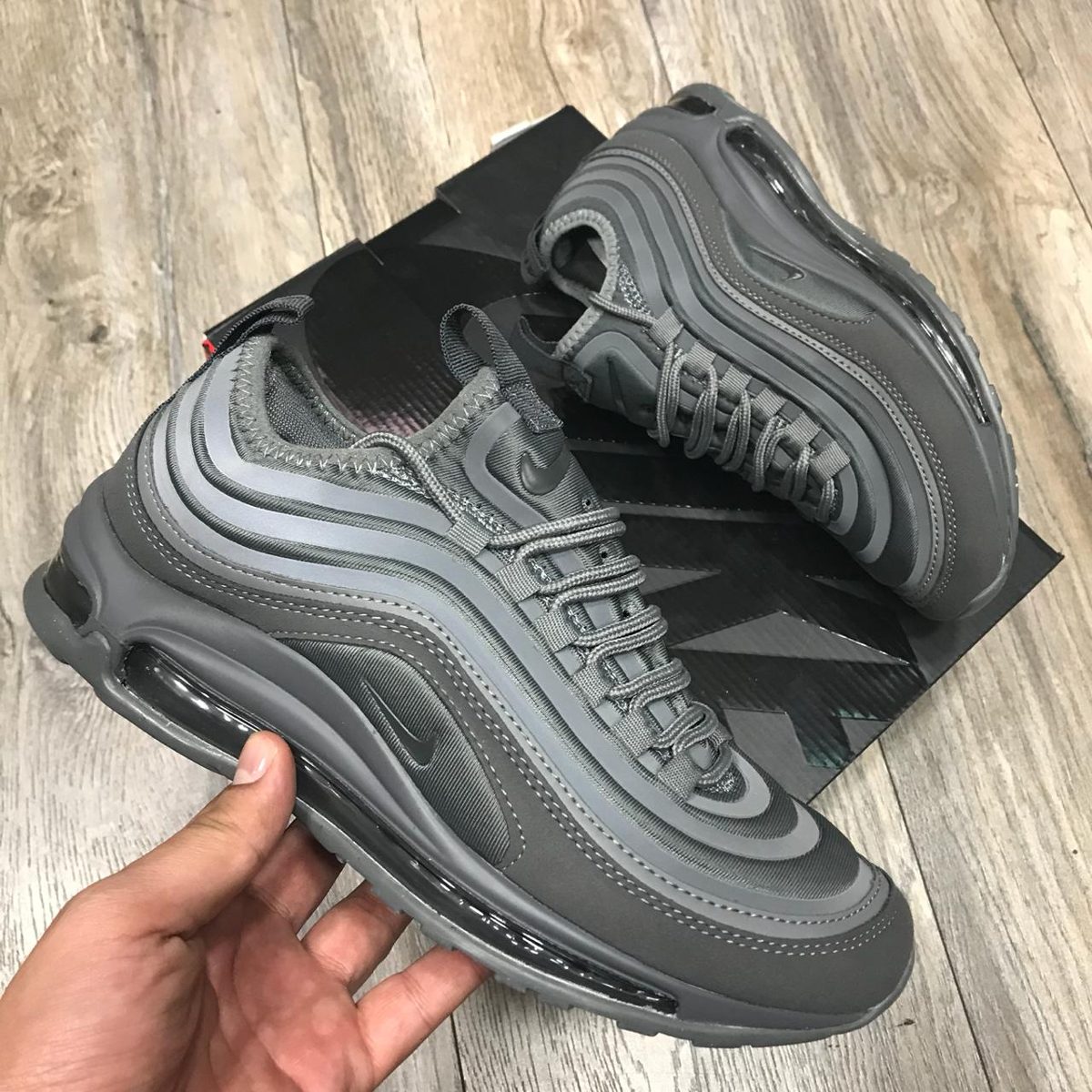 nike max 2000