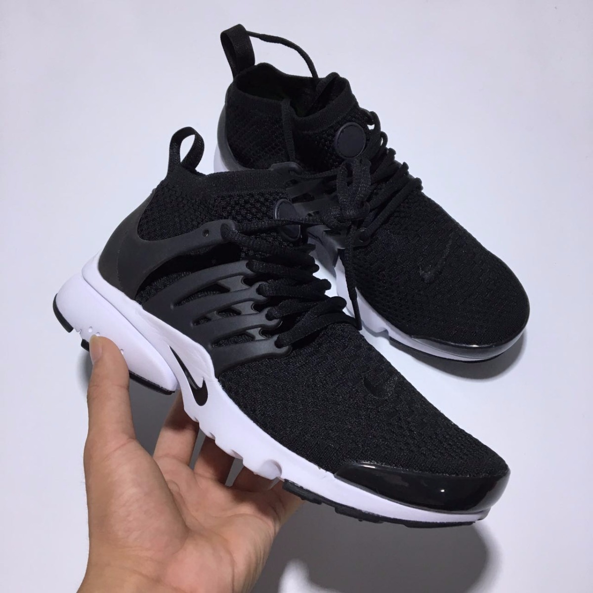 nike air presto flyknit ultra black