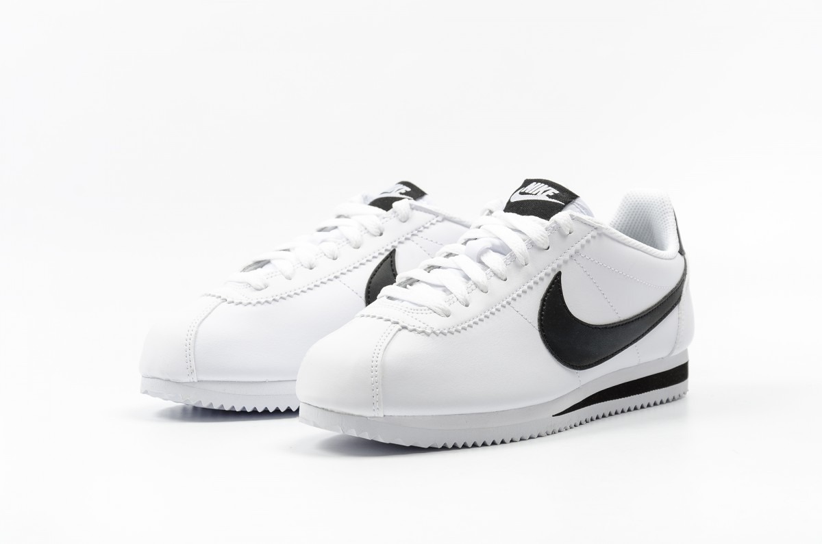 zapatilla nike blanco y negro