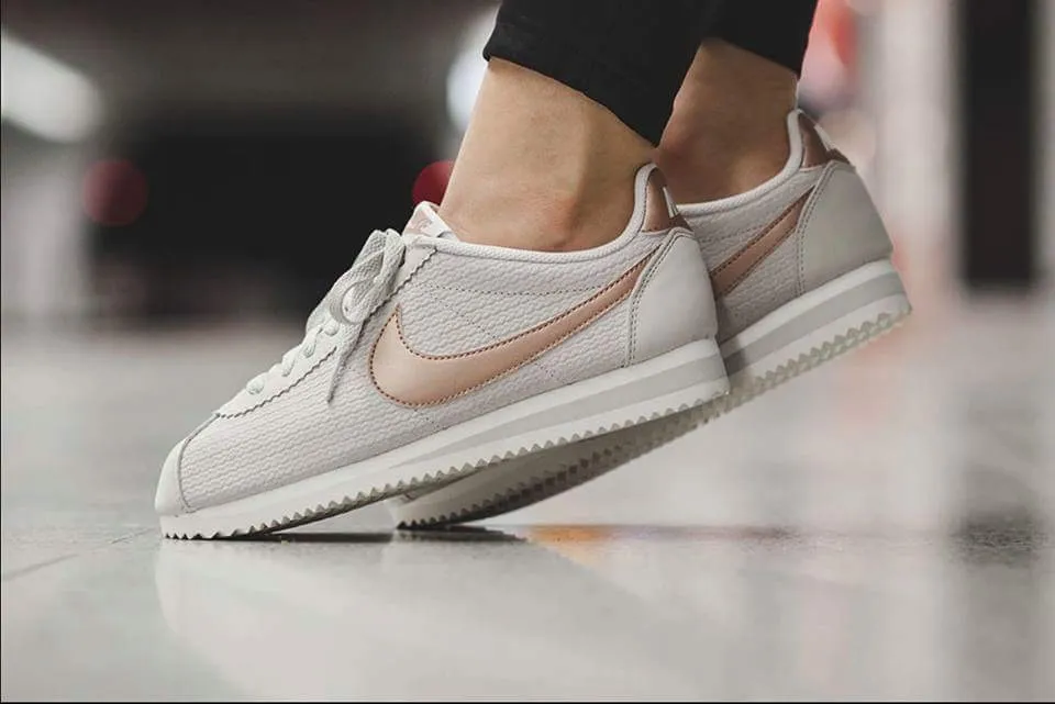 Zapatillas Nike Cortez Mujer - $ 3.600,00 Zapatillas Nike Cortez Mujer - $ 3.600,00