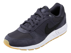 nike nightgazer gris