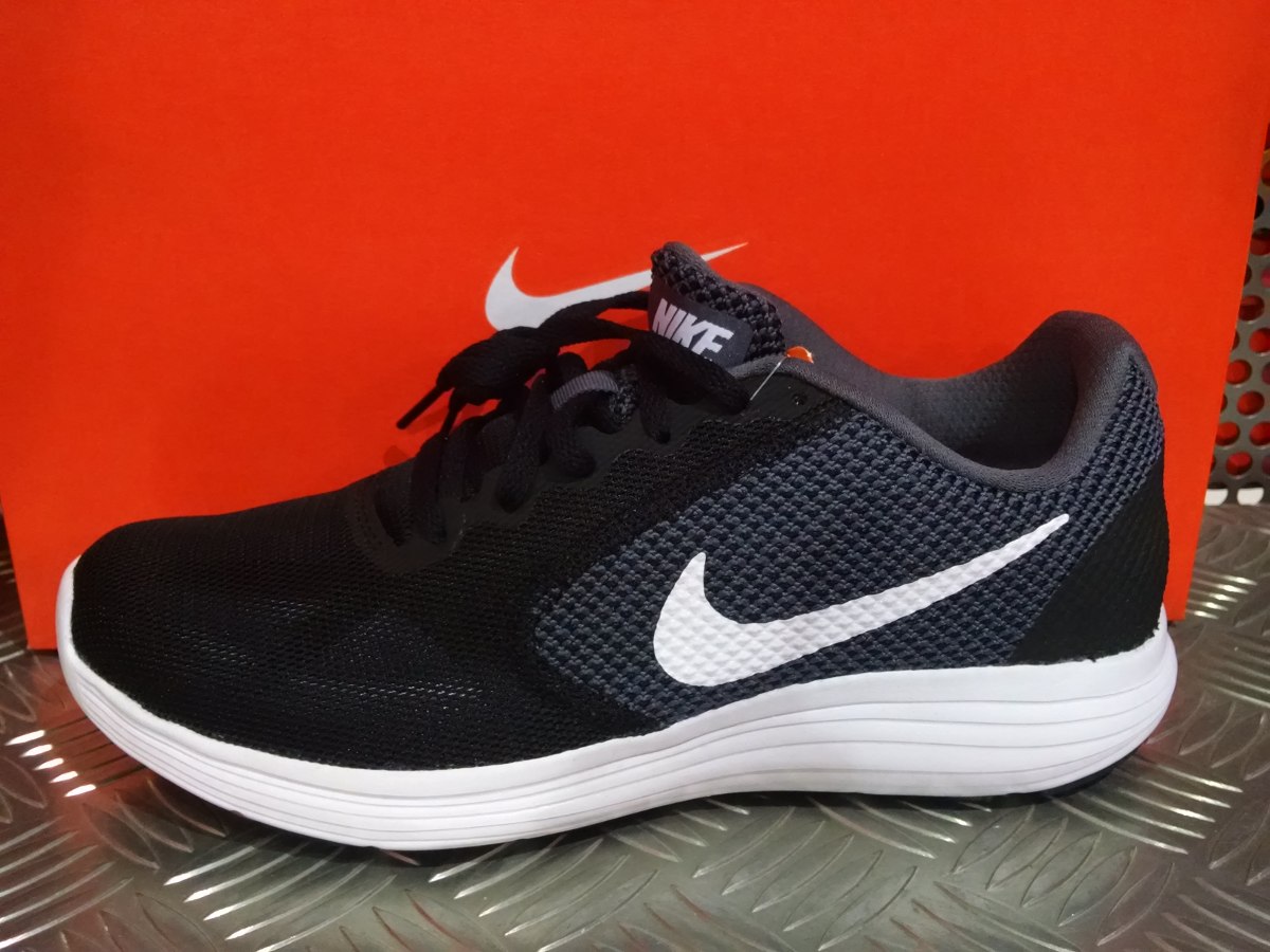 nike revolution 3 running