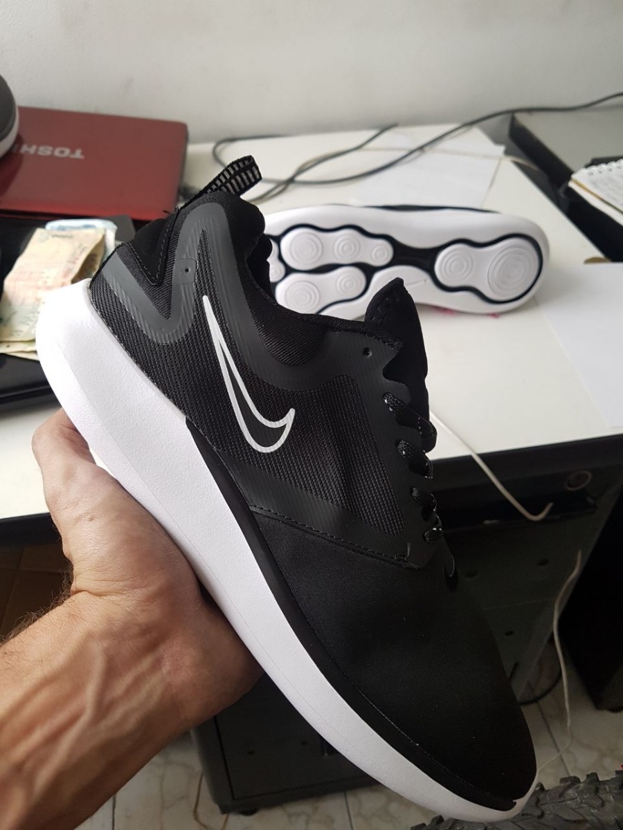 nike tavas 2018