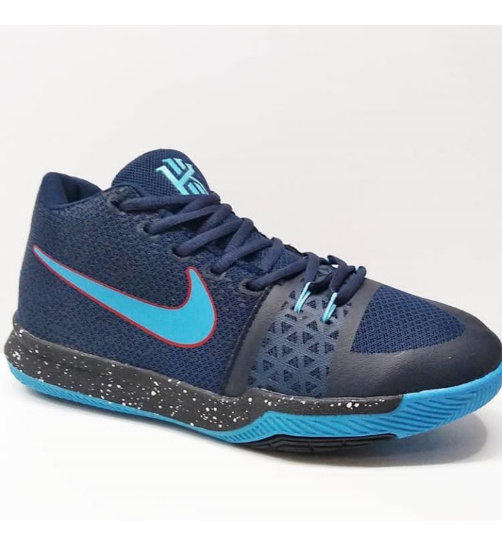 kyrie irving 3 azules