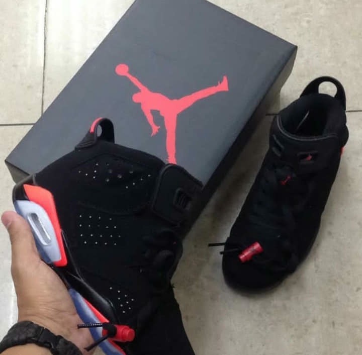 Zapatos Jordan Retro 6 Ventana - Bs. 550.000,00 en Mercado Libre