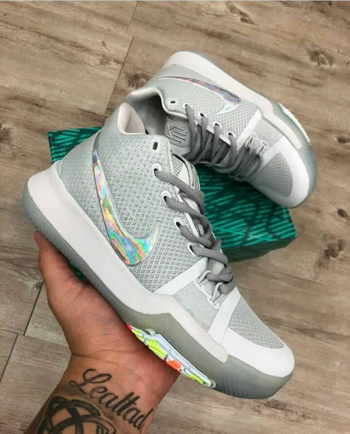 kyrie irving 3 gris