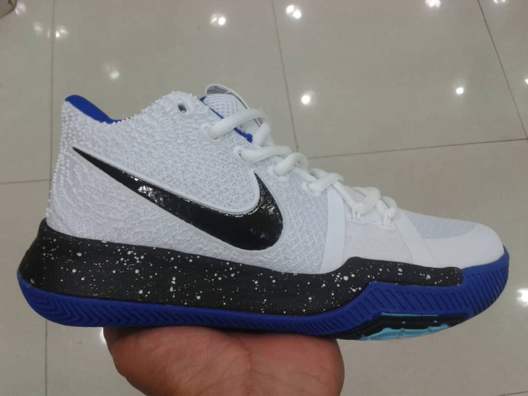 kyrie irving 3 azules