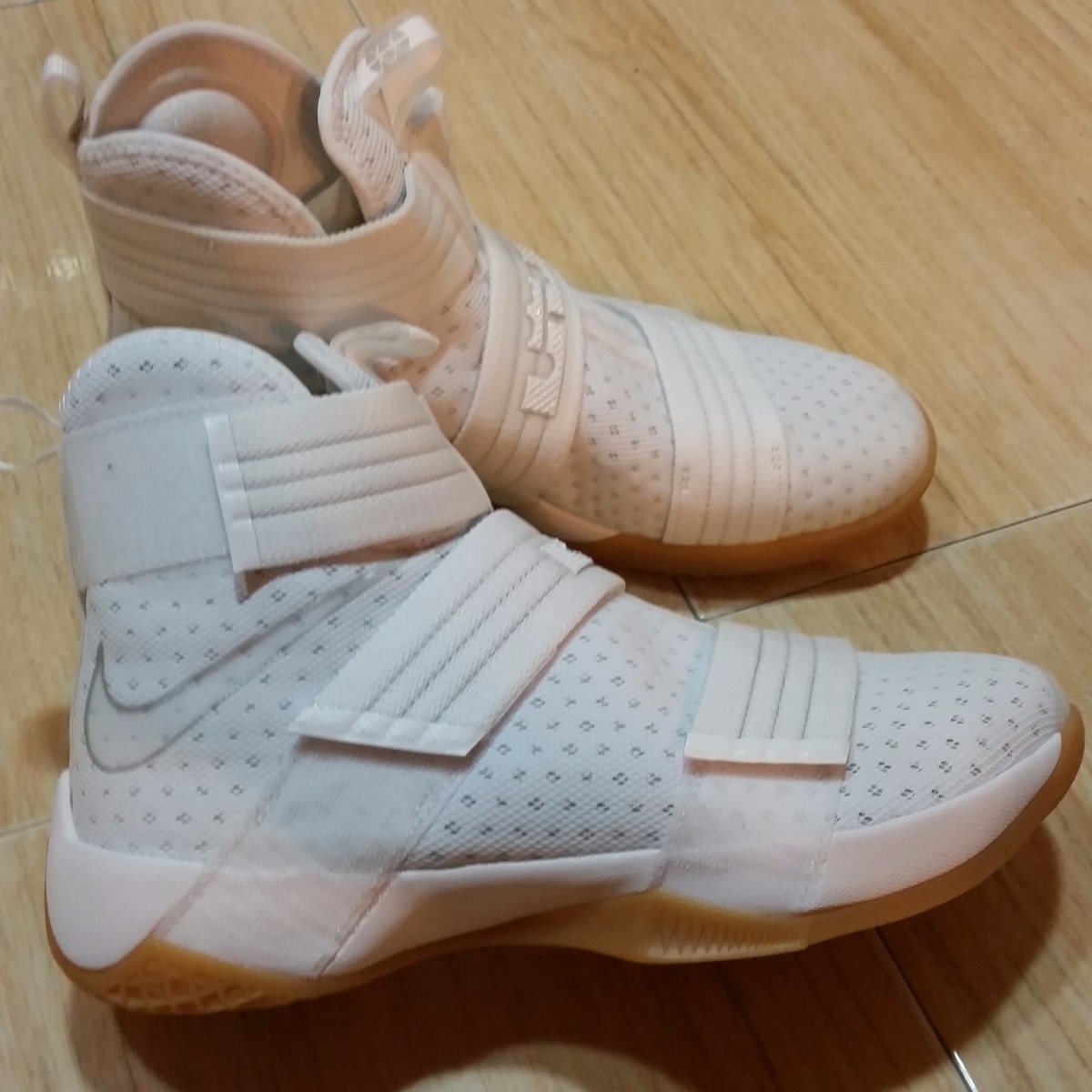 Calle principal Precioso frágil Zapatos Nike Lebron Soldier 10 Originales Talla 9.5 Blancas - Bs ... Calle principal Precioso frágil Zapatos Nike Lebron Soldier 10 Originales Talla 9.5 Blancas - Bs ...